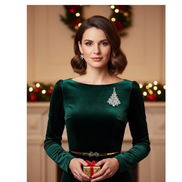 VNTG Gerrys Christmas Tree Brooch w/ Blue Star Topper & Multicolor Rhinestones - Picture 3 of 8